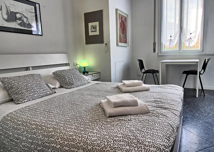 Casa Torre Centro * Como